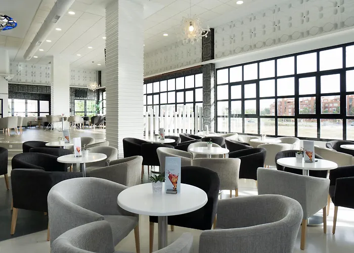 Puente Real Торремолинос