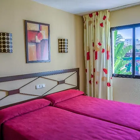 Puente Real Hotel 4*