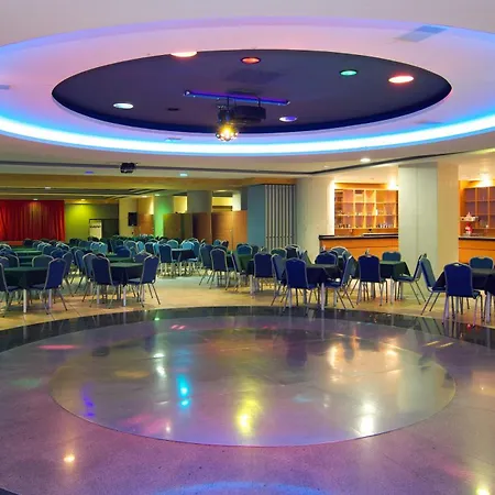 Puente Real Hotel 4*