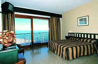 Puente Real Otel 4*