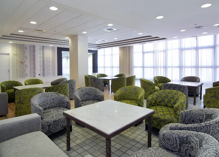 Hotel Puente Real 4*