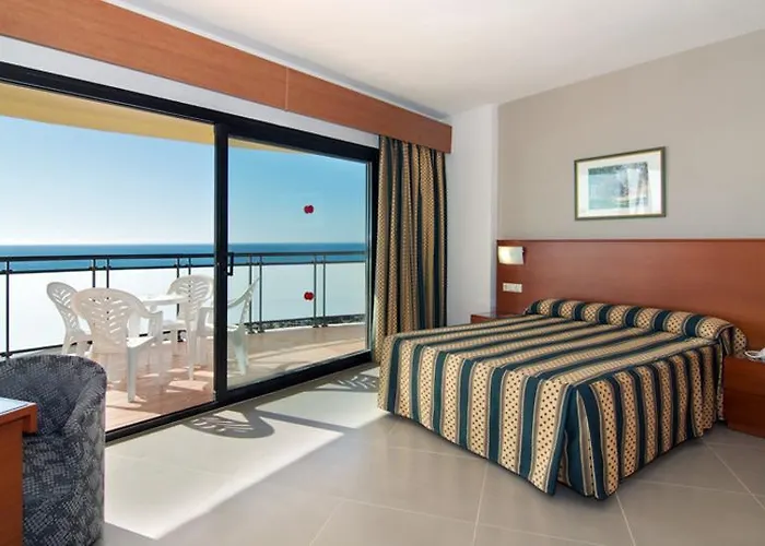 Hotel Puente Real 4*