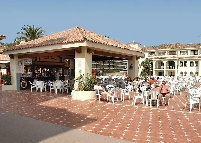 Puente Real 4* טורמולינוס