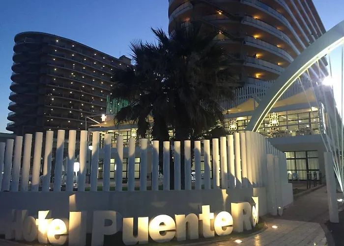 Puente Real 호텔 4*