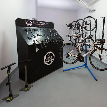 Puente Real Ξενοδοχείο 4*