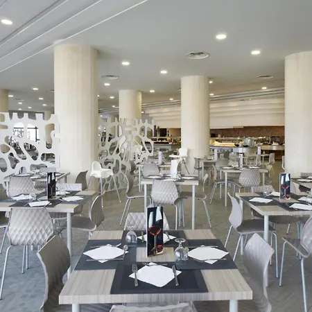 Ξενοδοχείο Puente Real Τορρεμολίνος