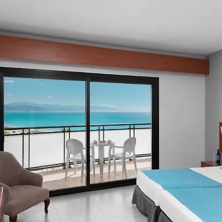 Puente Real Hotel 4*