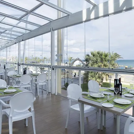 Puente Real Ξενοδοχείο 4*