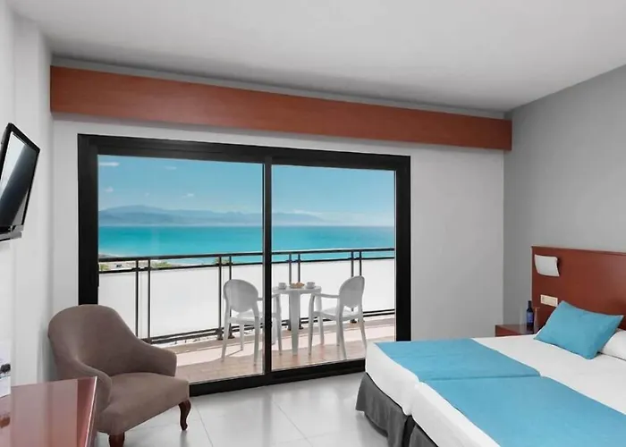 Puente Real Hotel 4*