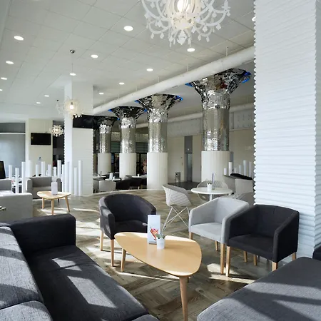 Puente Real Hotel